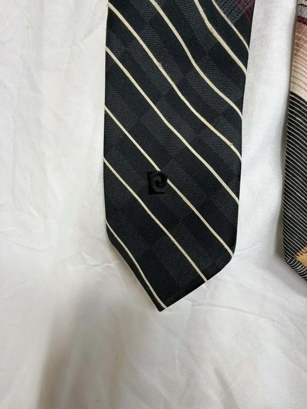 Vintage Pierre Cardin Paris-New York 100% Polyester Striped Men's Neck Tie
